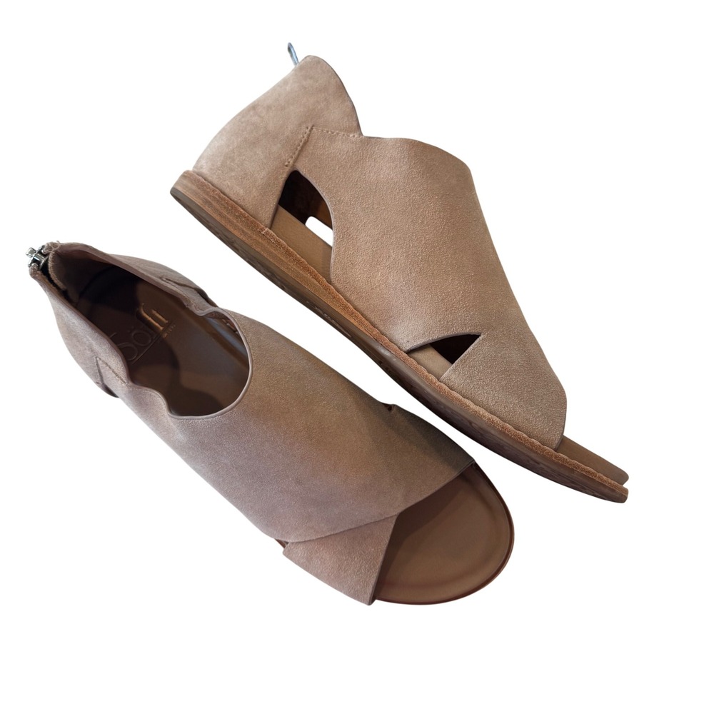 Sofft Mirabelle Women 8 M Taupe Suede Leather Cross Strap Back Zip Flat Sandal